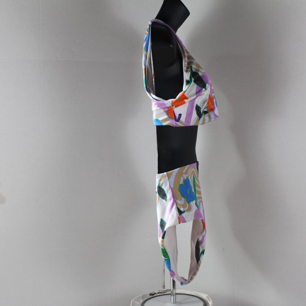 ASOS - Picture 4 of 8